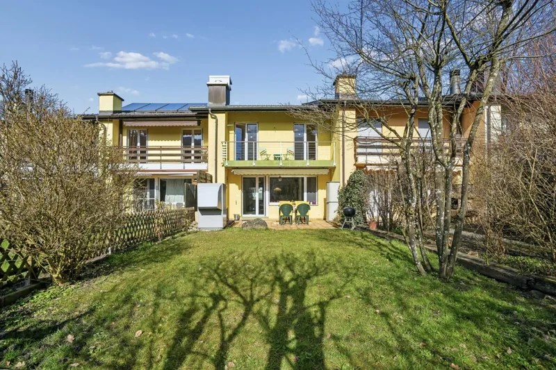 Gepflegtes Reihenmittelhaus mit Garten, Wilen bei Wollerau SZ – Ansicht 1