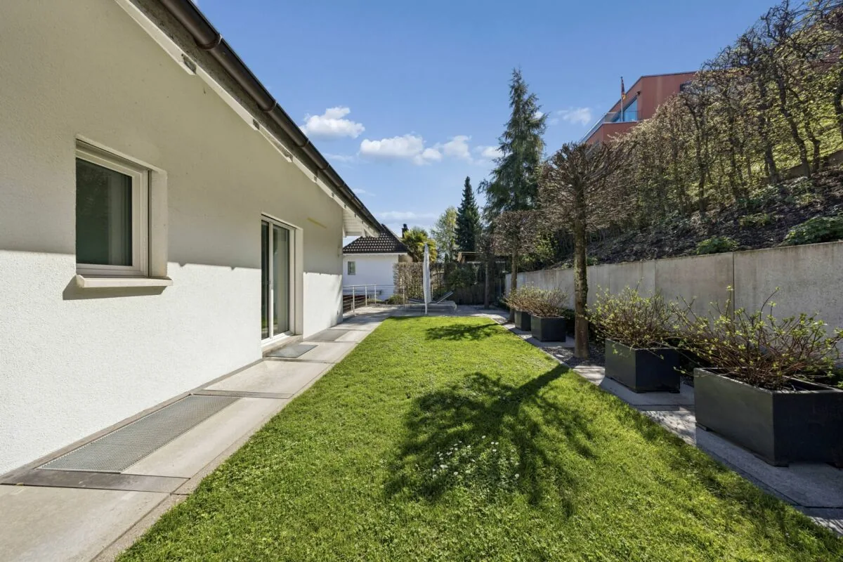 Einfamilienhaus mit unverbaubarer Seesicht in Bäch SZ, Bild 7