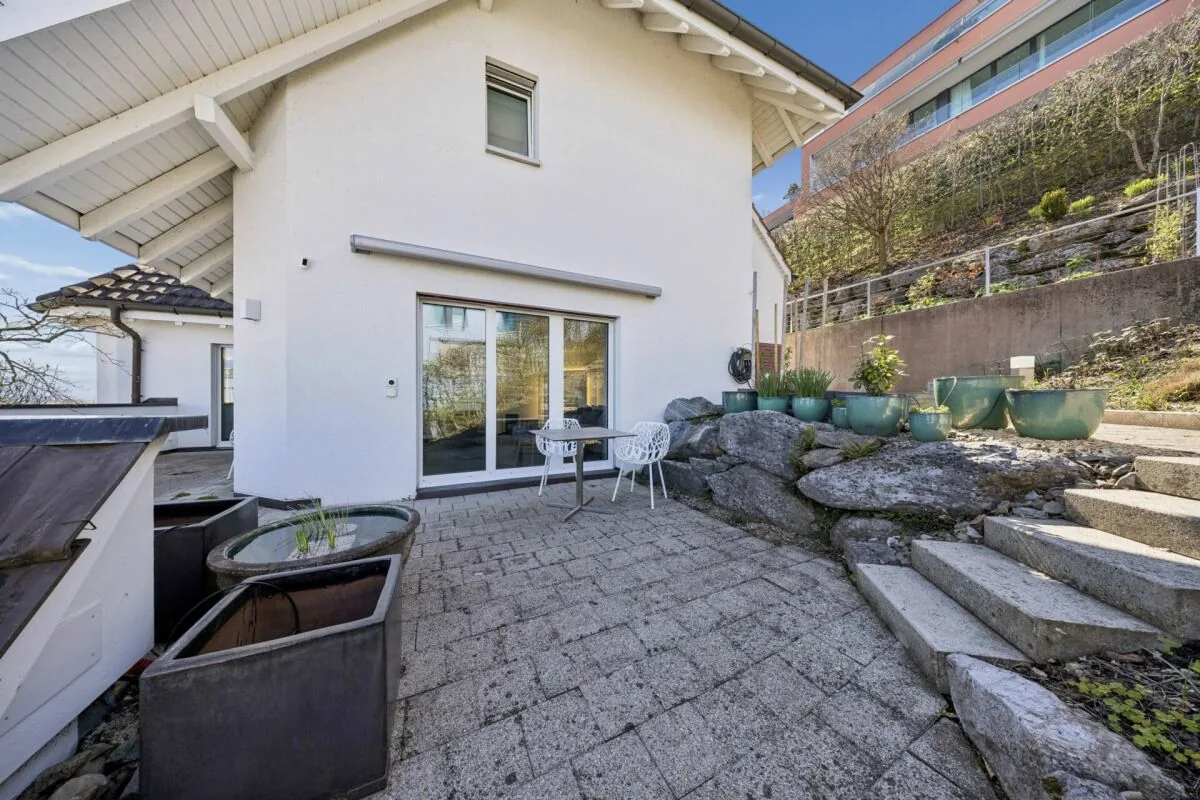 Einfamilienhaus mit unverbaubarer Seesicht in Bäch SZ, Bild 34