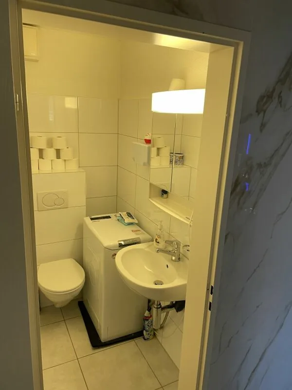 Ruhige und renovierte 5.5 Zimmer Gartenwohnung in Cham ZG, Bild 11
